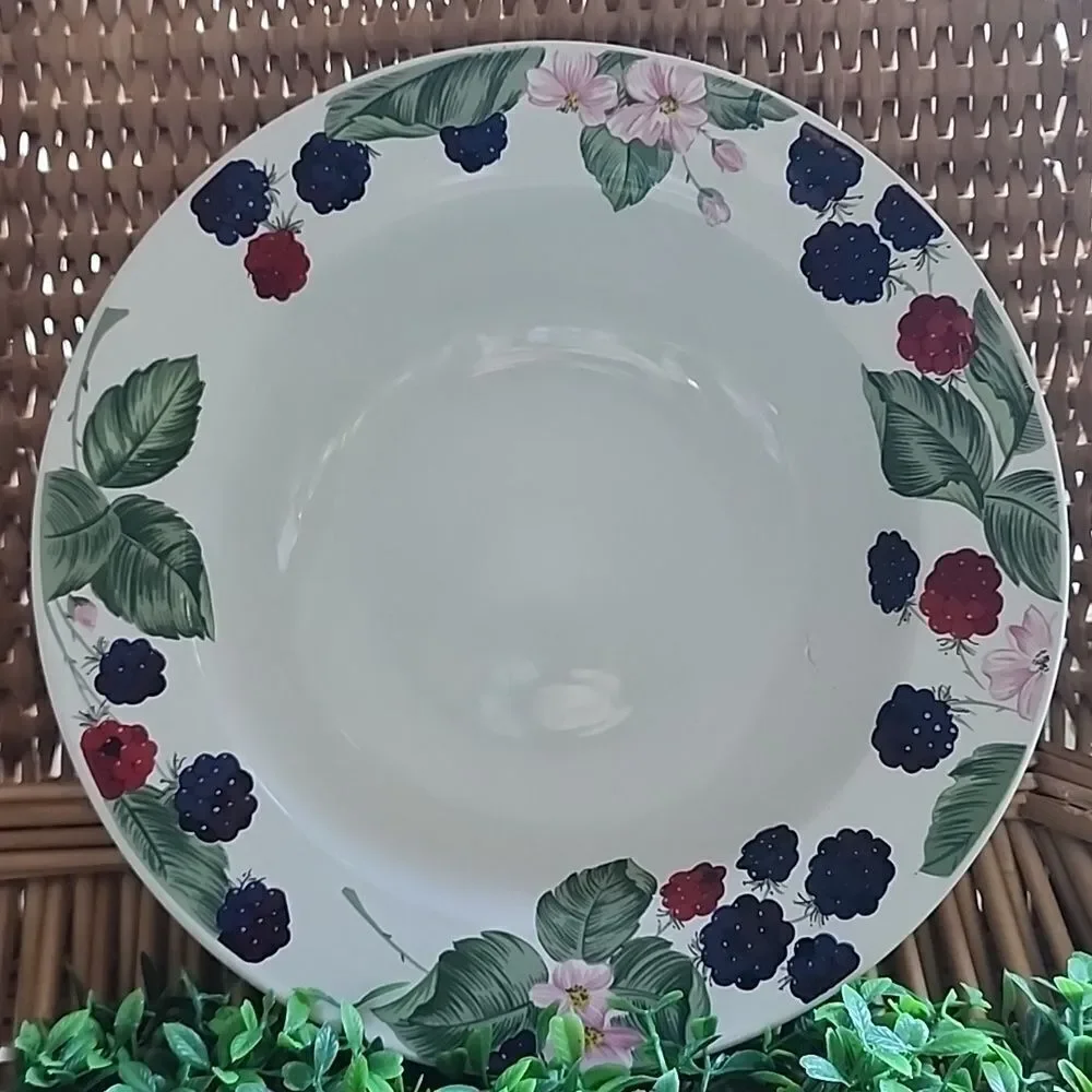 Vintage Stoneware Berry Bowl Soup/Cereal Raspberry Blackberry Cottage Core